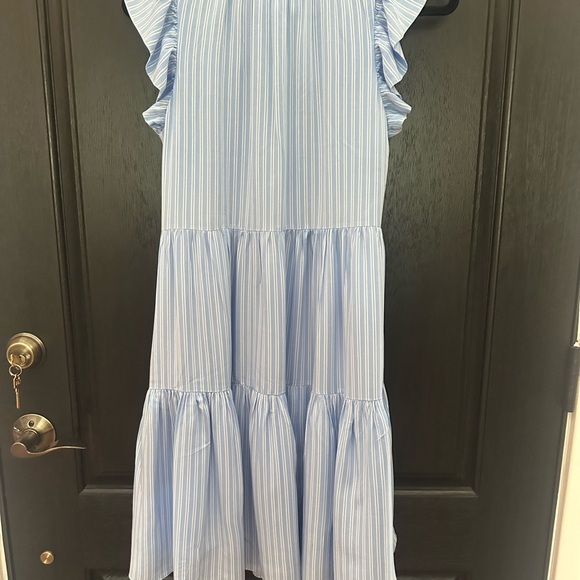a love a, V neck, Popover, tiered dress, lined, good pre-owned condition - Picture 4 of 7